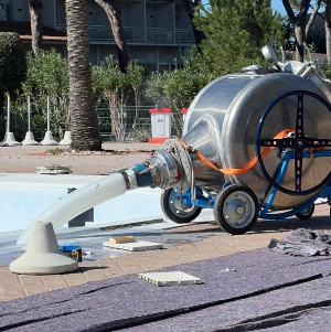 Follonica (Grosseto), Toscana: macchinario relining