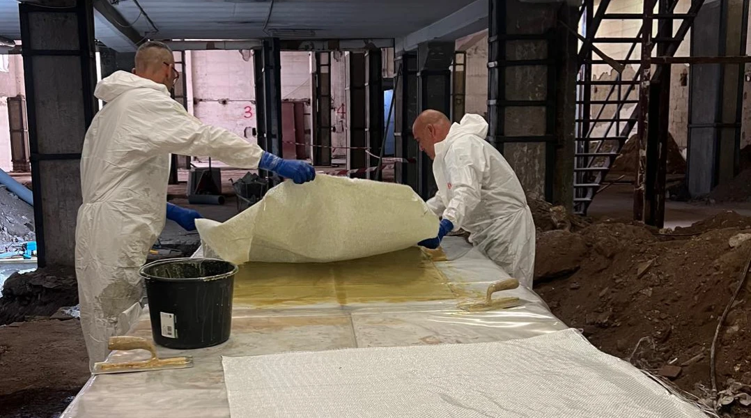 Cantiere a Roma, dettaglio risanamento condotta con Part Liner